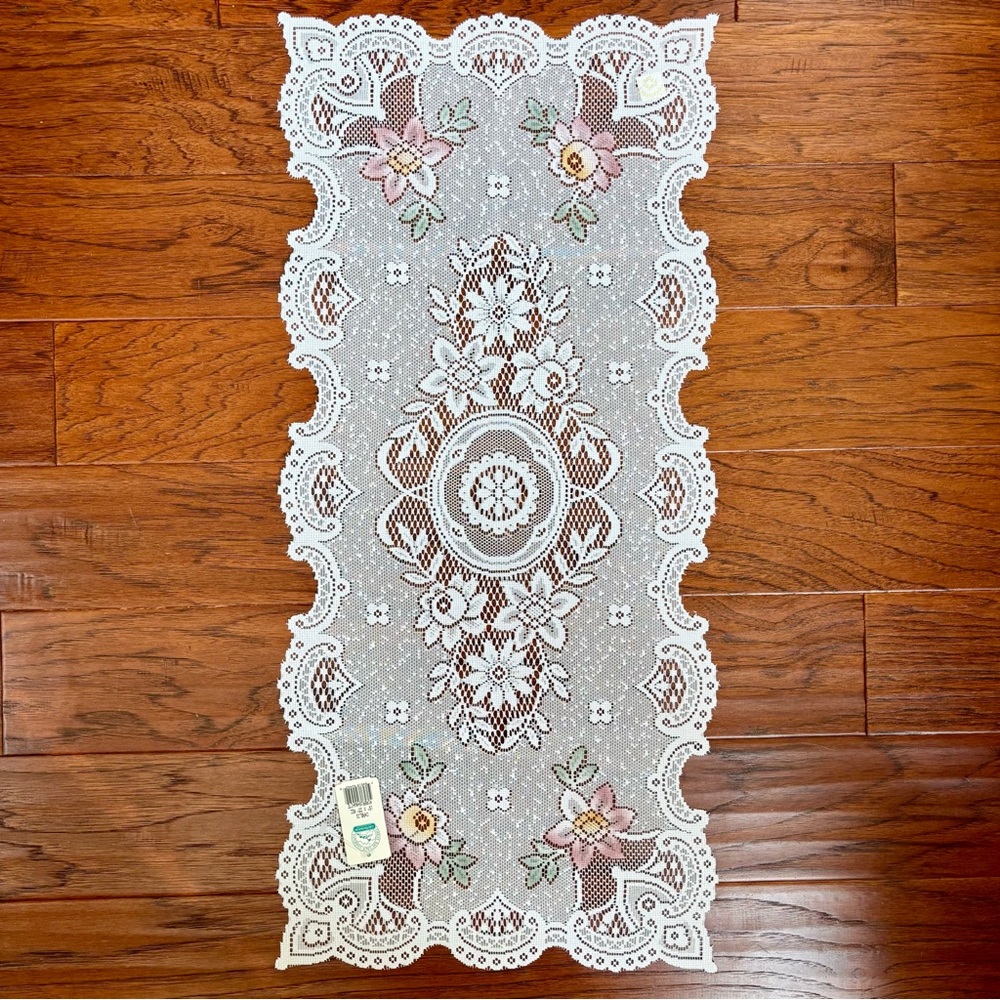 Great Bay Lace Co White Liechtenstein White Chablis Doily Cottagecore Granny NWT
